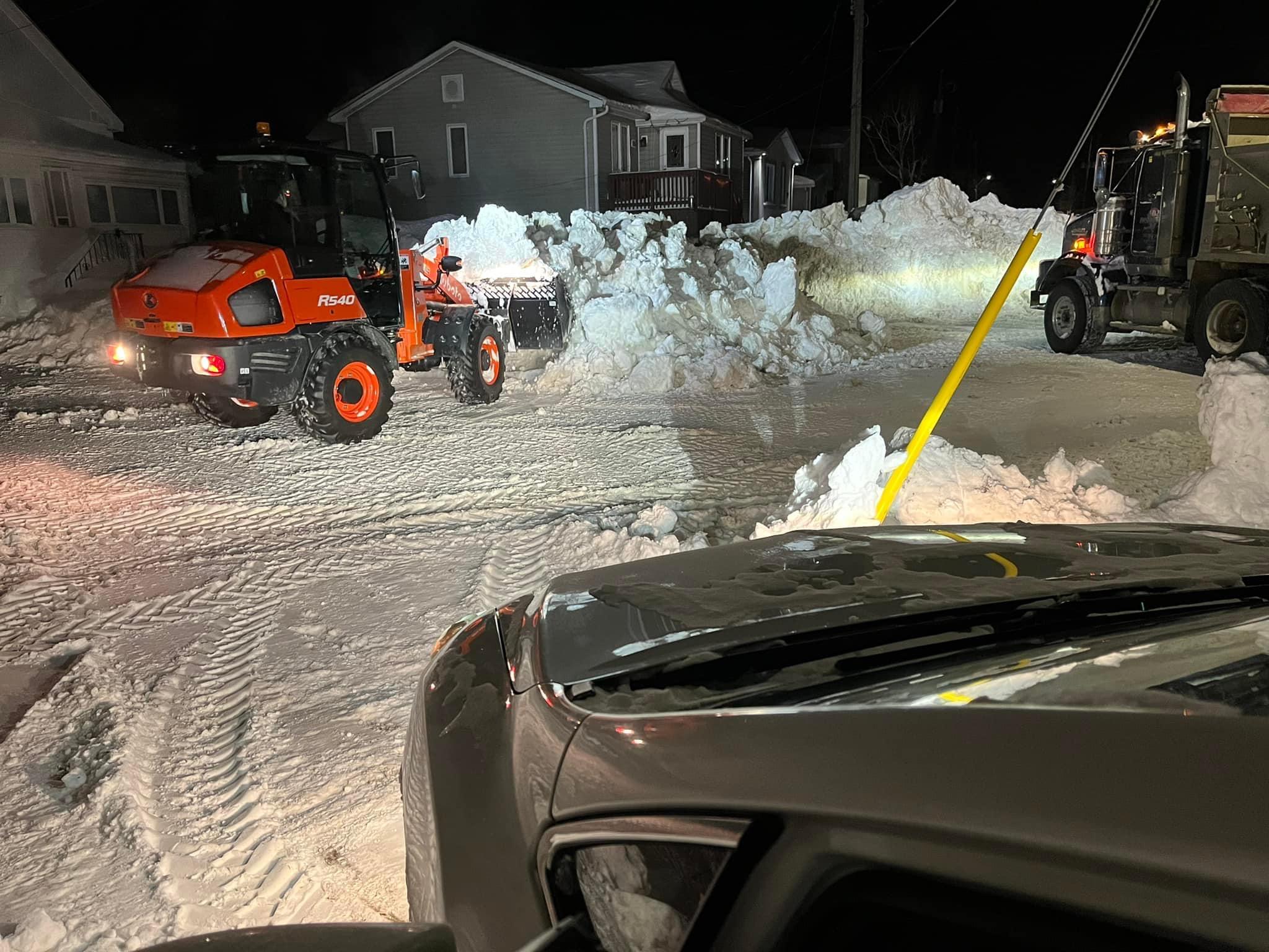 MDG Landscaping Snow Removal Commercial Tractor 2